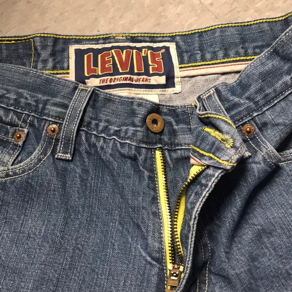 Men’s Levi jeans - Picture 3 of 4